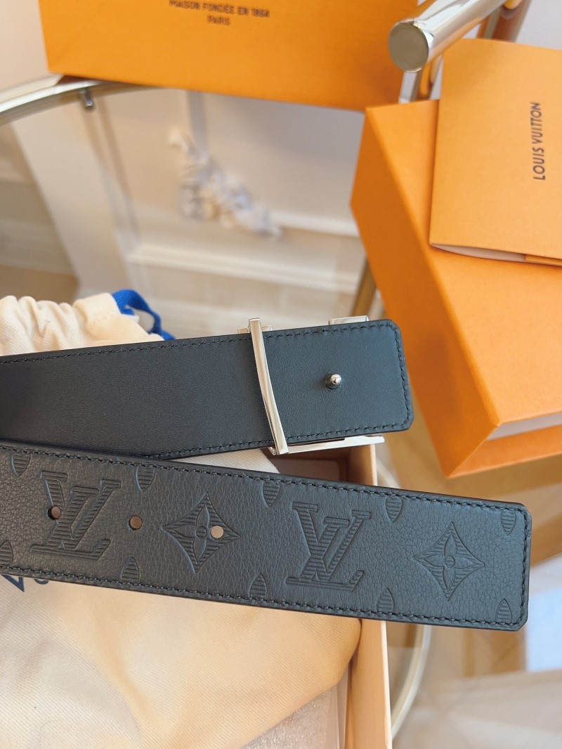 l0vis Vvtt0n belts